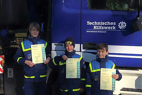 Spielend Helfen lernen bei der THW-Jugend
